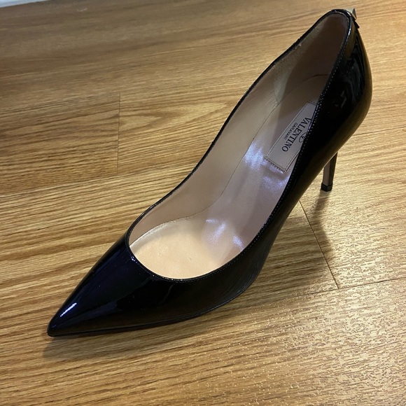 VALENTINO Leather Stiletto Pump - Picture 5 of 12